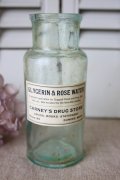 ラベル付きボトル GLYCERIN & ROSE WATER