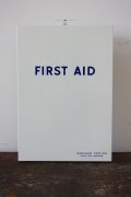 FIRST AID 救急箱